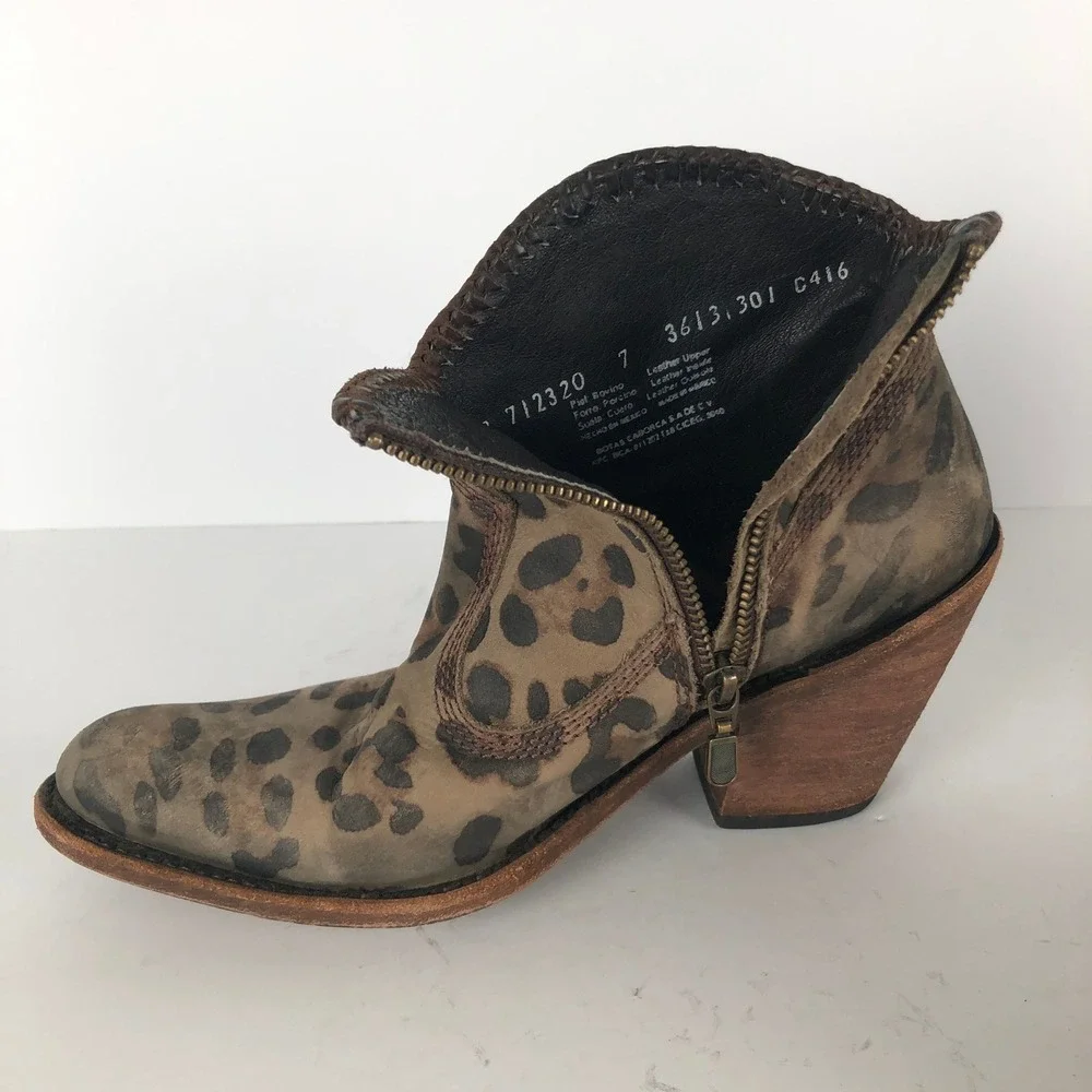 LIBERTY BLACK Leopard Print Fringe Western Ankle Boots Sz 7 Brown Leather Boho